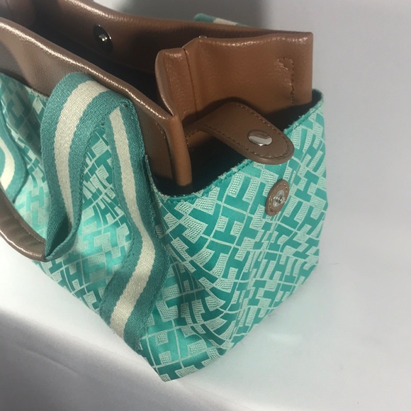 Tommy Hilfiger VINTAGE Logo Satchel in Green Cream - Picture 5 of 10